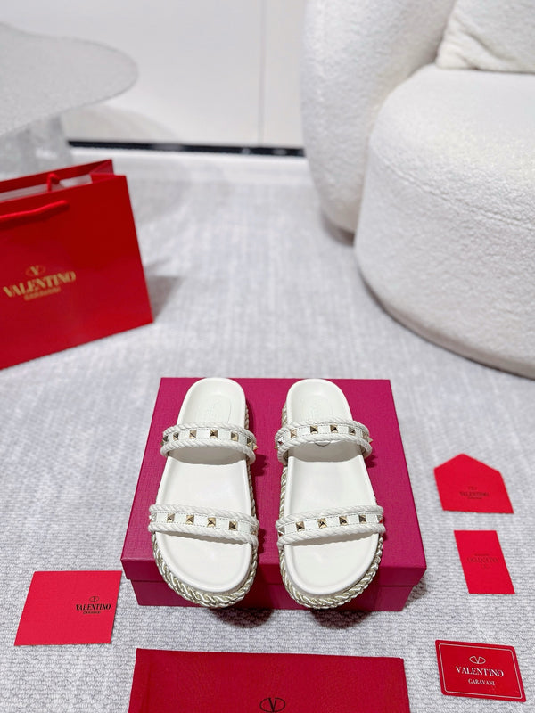 Garavani Rockstud Rope Flat Sandals