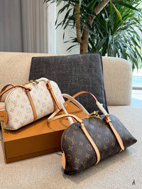Squire East West Bag