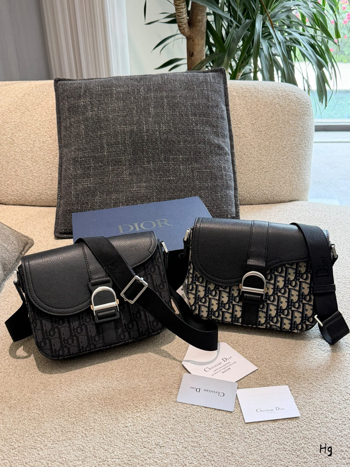 Heritage Messenger Bag