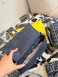 Baguette Bag