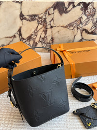 All In BB Bucket Bag