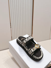 Dioract Sandals