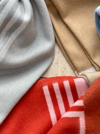 H Deco Blanket