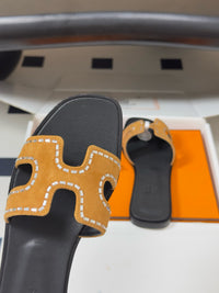Oasis Sandal
