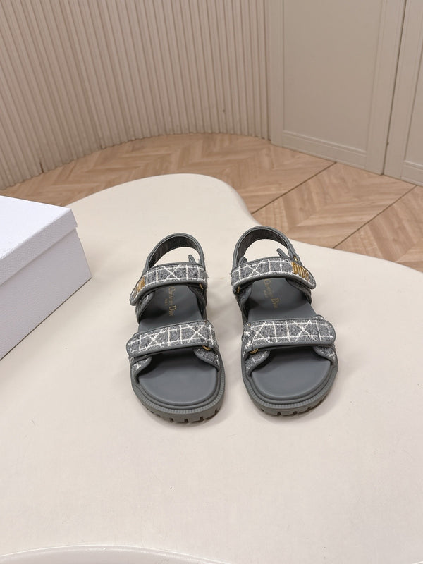 Dioract Sandals