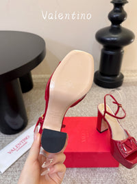 VLogo Signature Platform Sandals