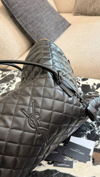 ES Giant Quilted Travel Bag