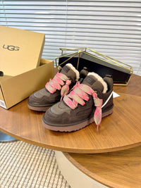 Lowmel Sneakers