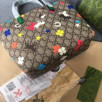 Supreme Tote