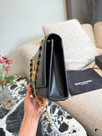 Kate Heart Shoulder Bag