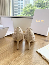 Adiorable Pumps