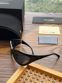 CH73761 Shield Sunglasses