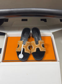 Oasis Sandals