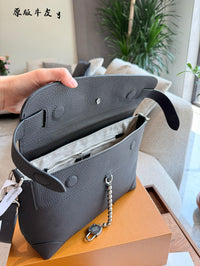 Steamer Crossbody