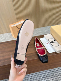 Garavani Mary Jane Rockstud Ballerinas