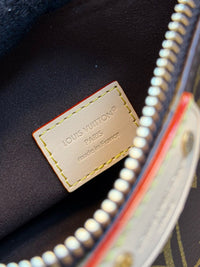 Hills Pochette Bag
