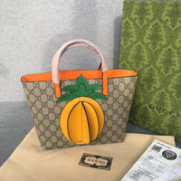 Supreme Tote