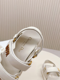 Dioract Sandals