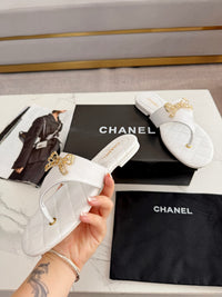Bow Thong Sandals