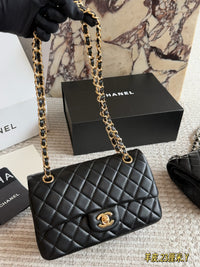 Classic Flap Bag Lambskin
