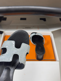 Oasis Sandals