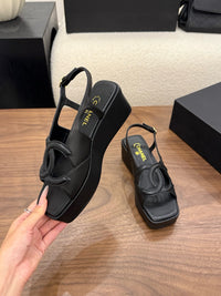 26S Platform Sandals