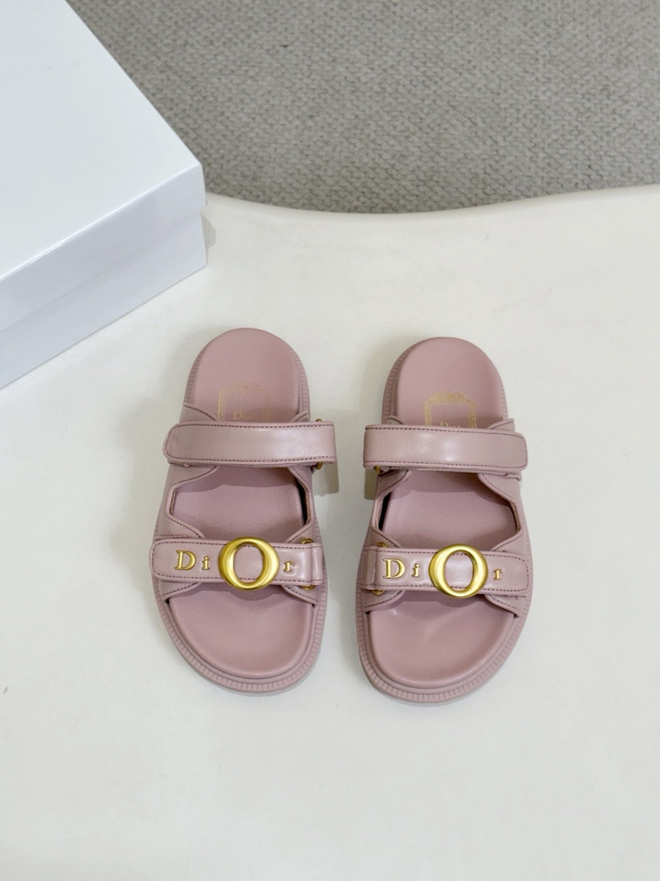 Dioract Sandals