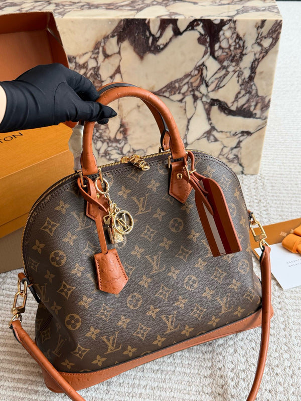 Alma Soft MM Celebration Bag
