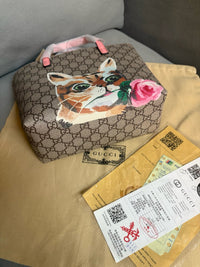 Supreme Tote