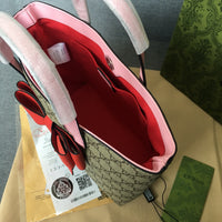 Supreme Tote