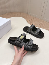 Dioract Sandals