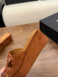 26S Platform Sandals