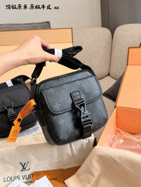 Getaway Messenger Bag