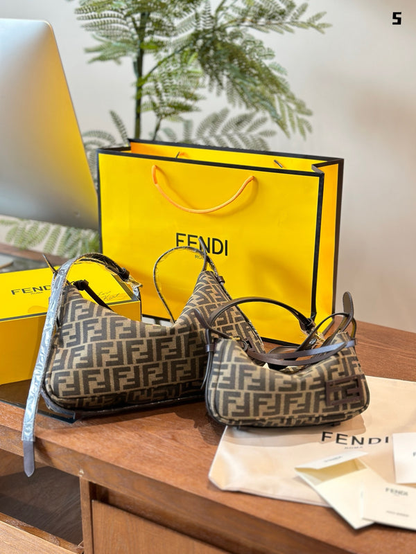Simply Shoulder Bag