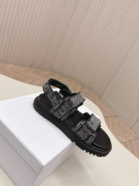 Dioract Sandals