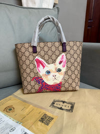 Supreme Tote