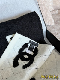 Logo Scarf