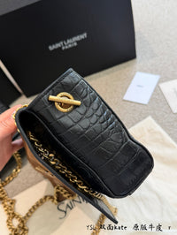 Kate Reversible Shoulder Bag