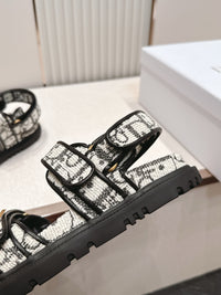 Dioract Sandals