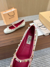 Garavani Mary Jane Rockstud Ballerinas