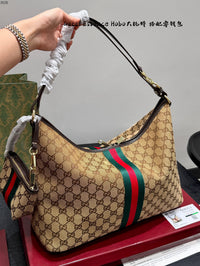 Essence Hobo Bag