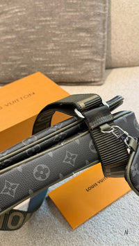 Trio Messenger Bag
