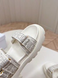 Dioract Sandals