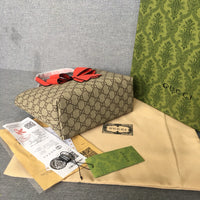 Supreme Tote