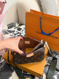 Multi Pochette Accessoires Bag