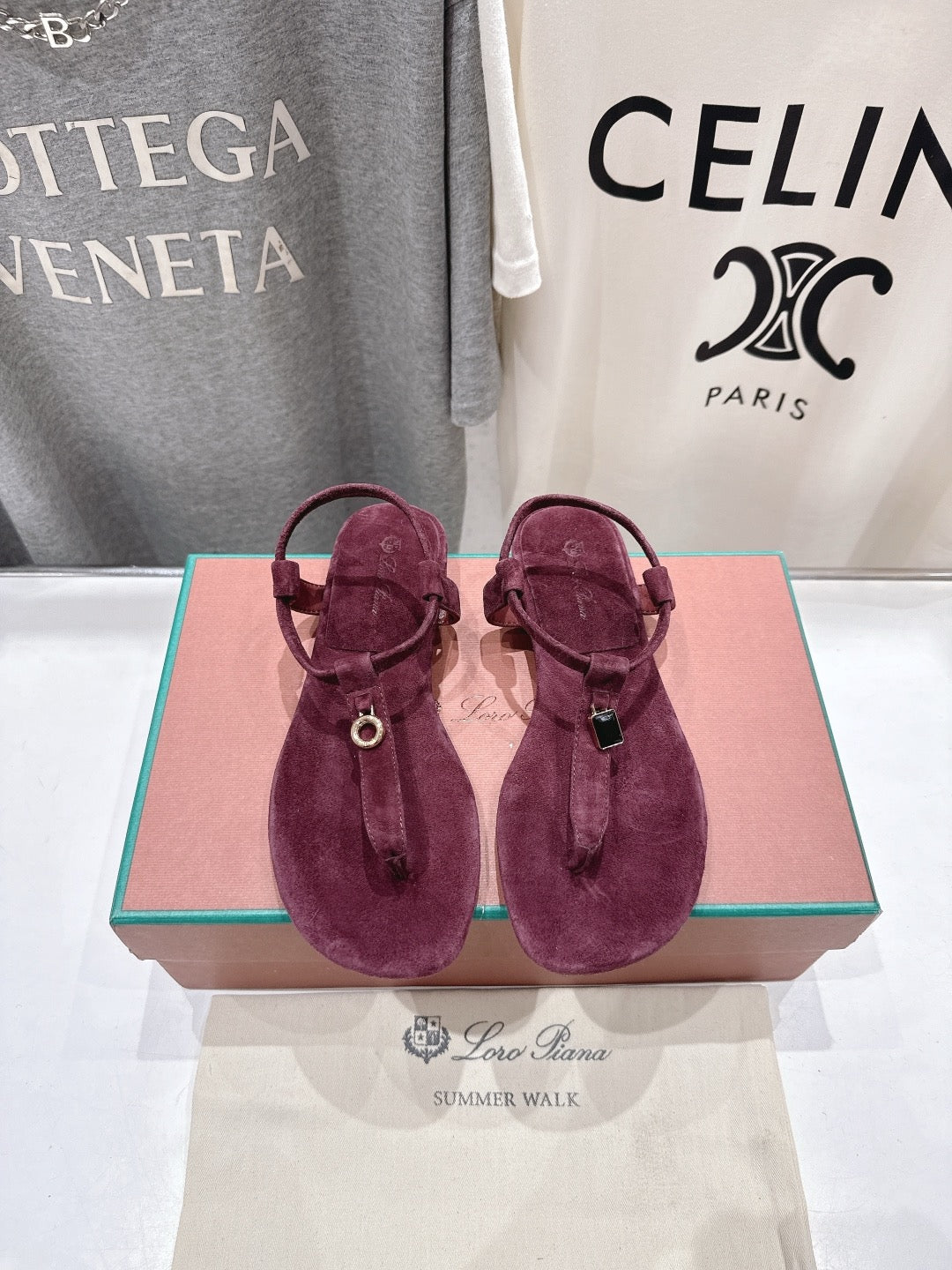 Mindil Suede Sandals