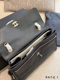 26S Maxi flap Bag