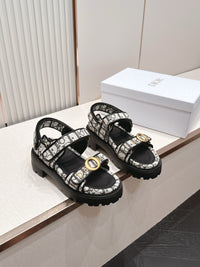 Dioract Sandals