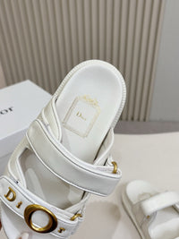 Dioract Sandals