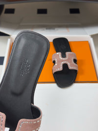 Oasis Sandal